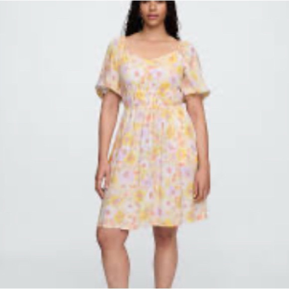 GAP Dresses & Skirts - GAP Floral Mini Dress in Light Pink and Yellow Sweetheart neckline puffy sleeves